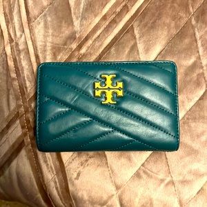 New w/tags Tori Burch wallet